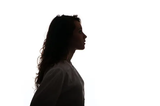 957
